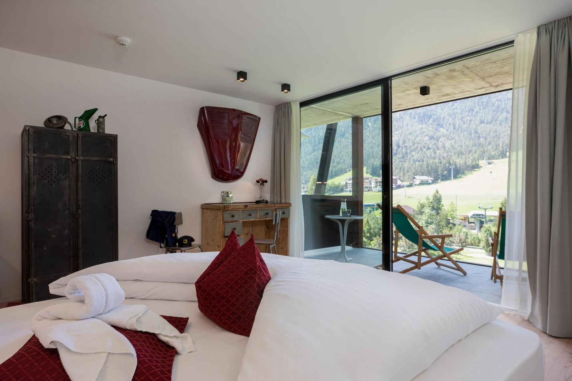 Al Plan, A Mountain Moving Hotel 圣维吉利奥 客房 照片