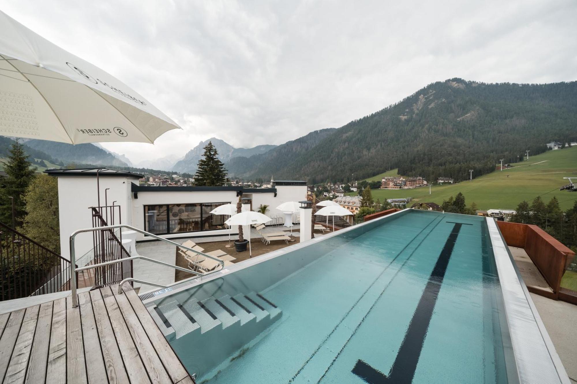 Al Plan, A Mountain Moving Hotel 圣维吉利奥 外观 照片