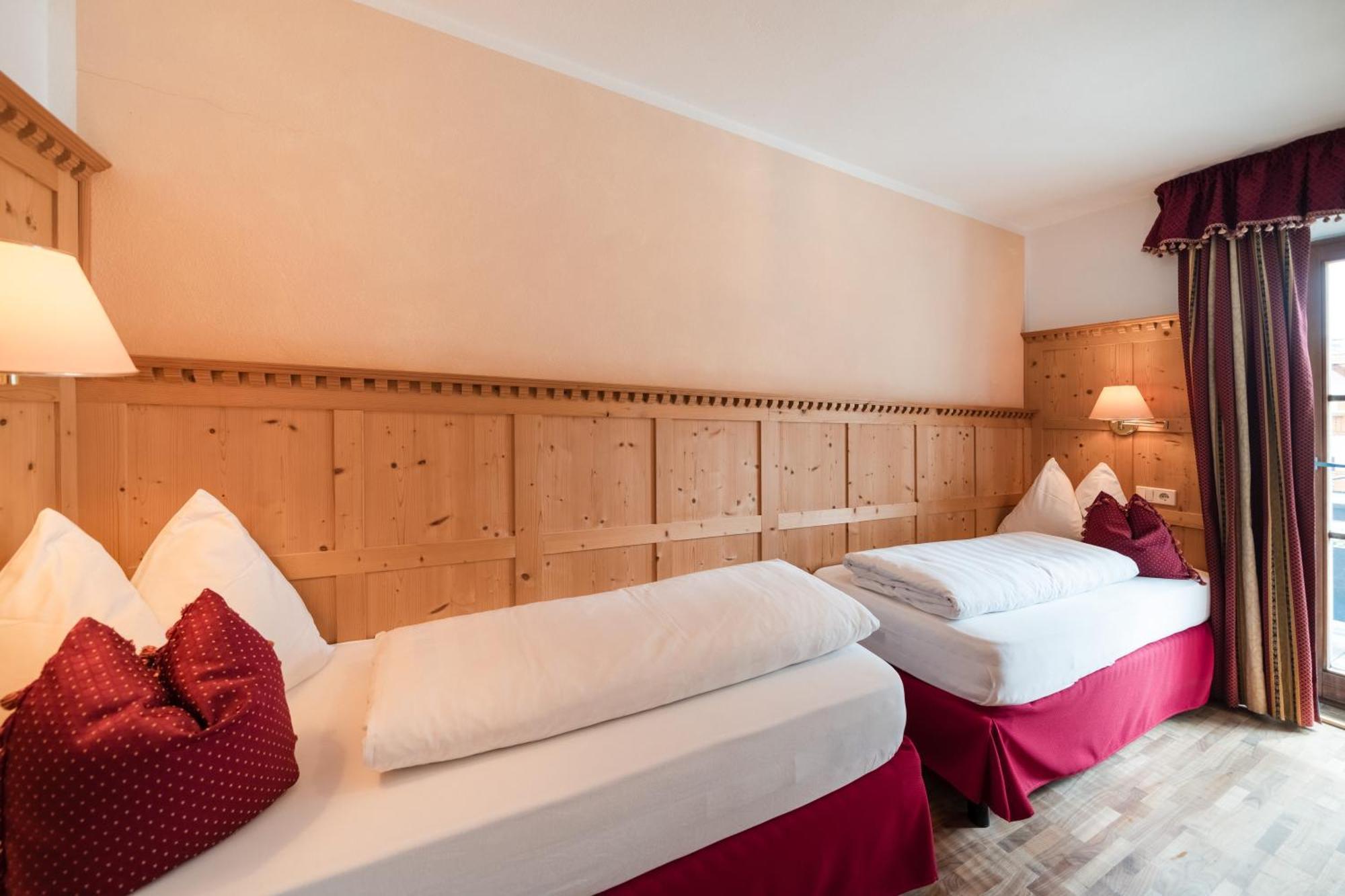 Al Plan, A Mountain Moving Hotel 圣维吉利奥 外观 照片
